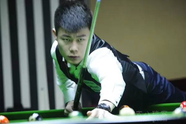 交媒体实时 交媒体实时