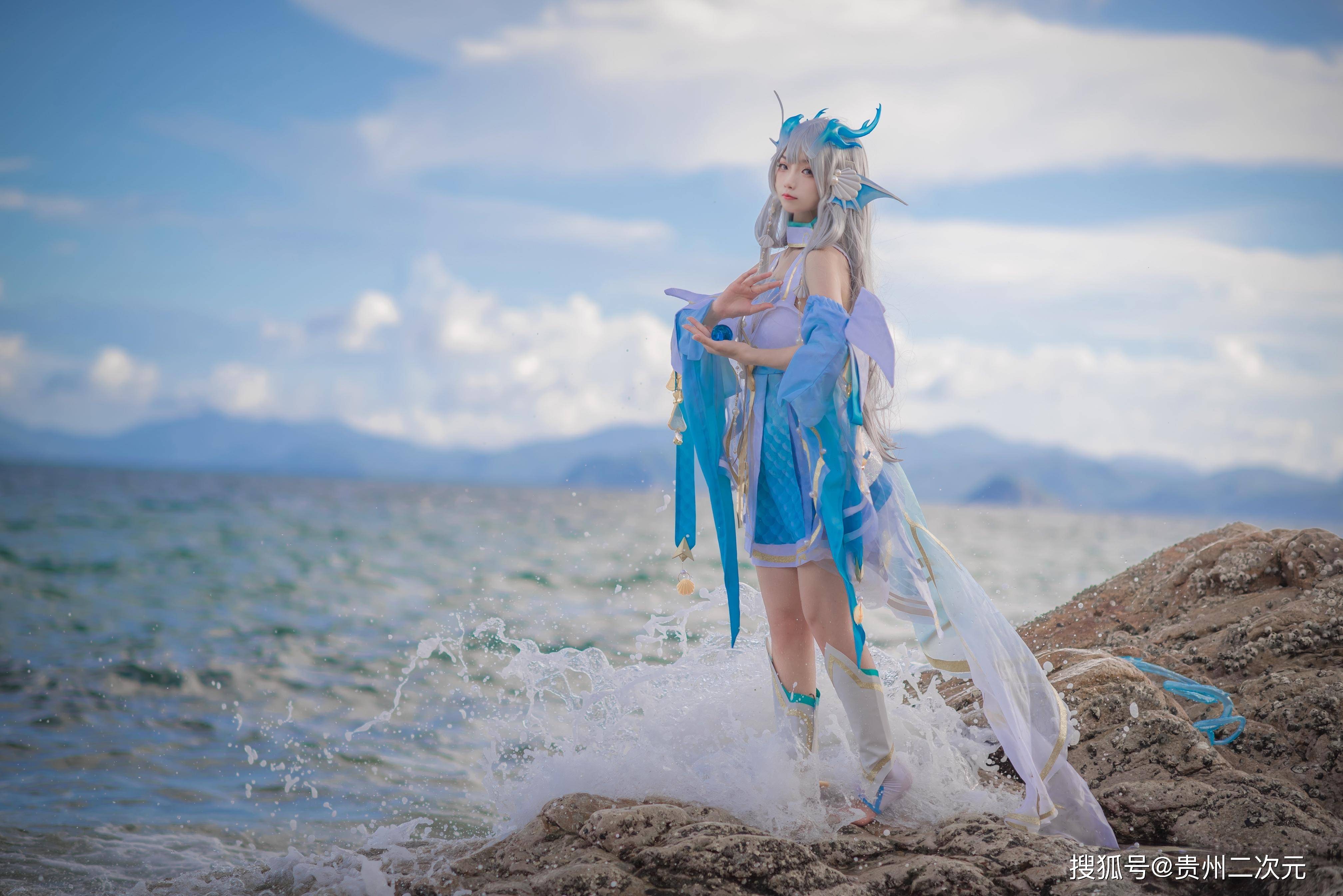 背身拿球的 背身拿球的