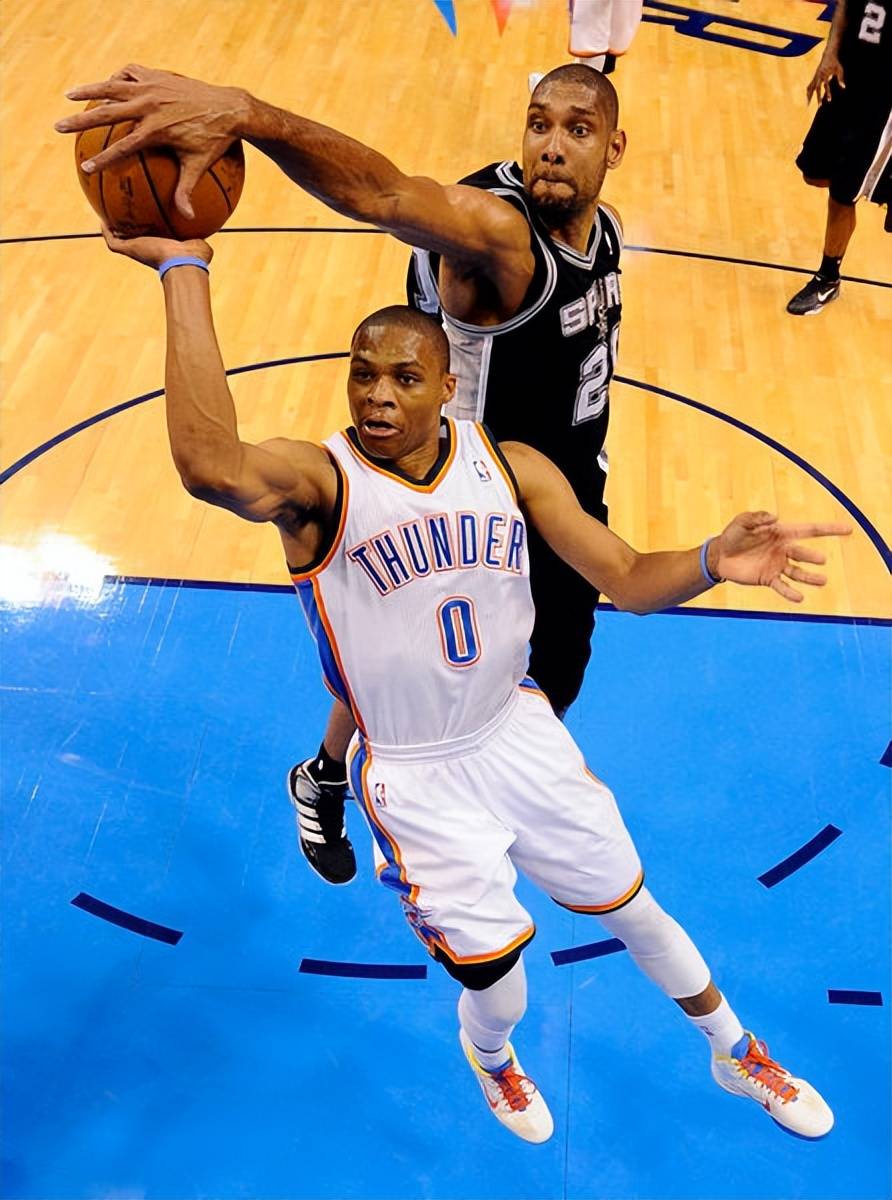 队友立刻以 队友立刻以